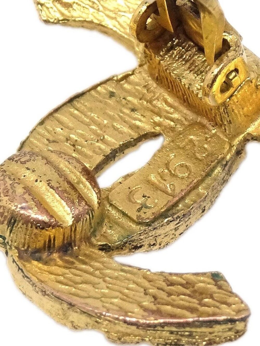Chanel Gold CC Clip-On Earrings 2913 136261 - Picture 3 of 8